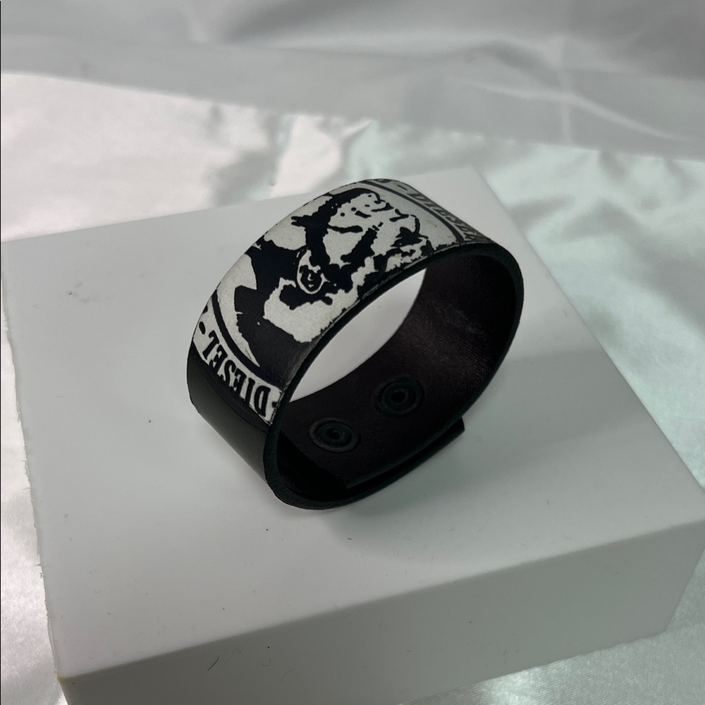 Diesel Monochrome Graphic Leather Bracelet